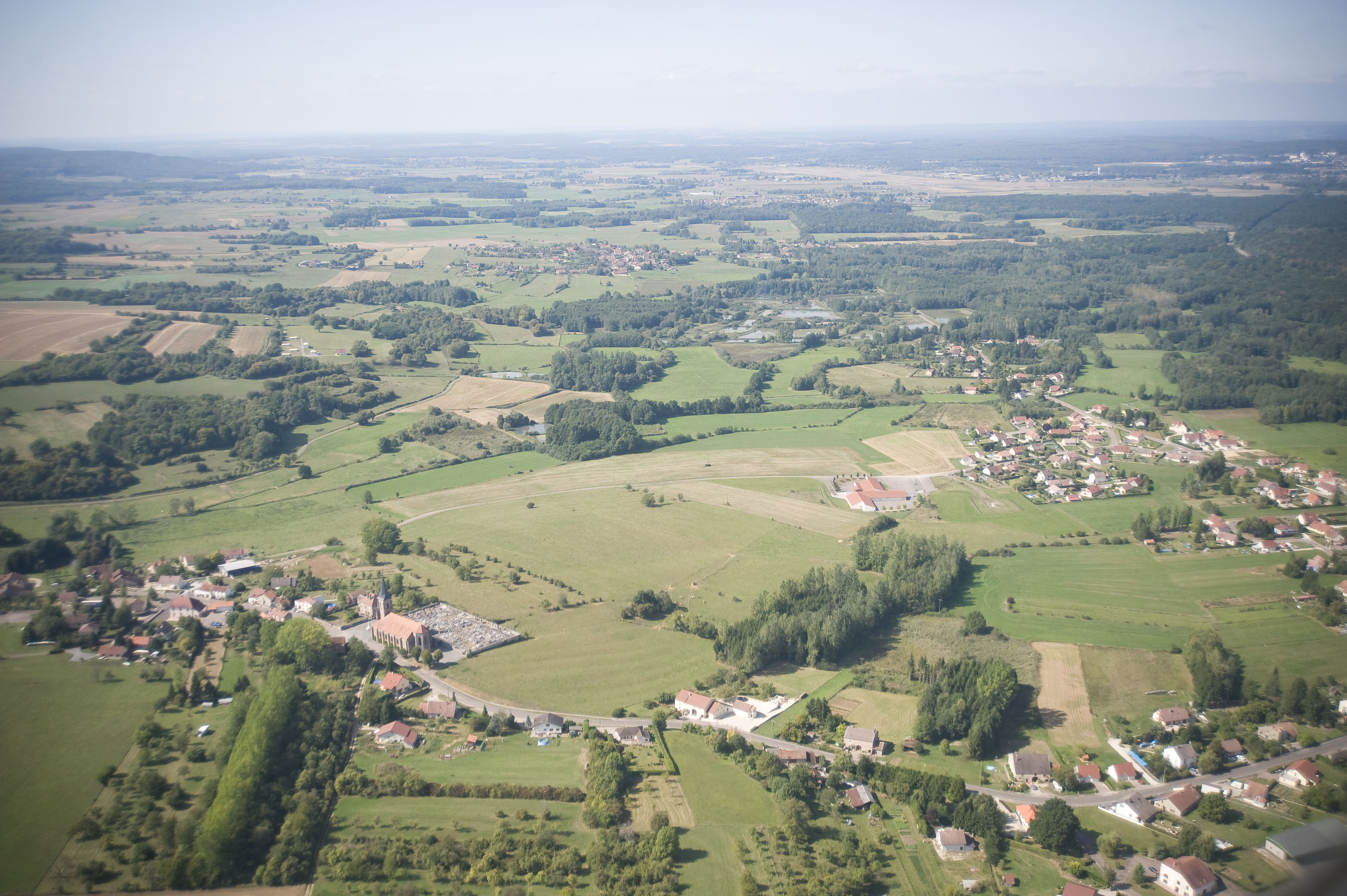 Vue aérienne de paysages ruraux français