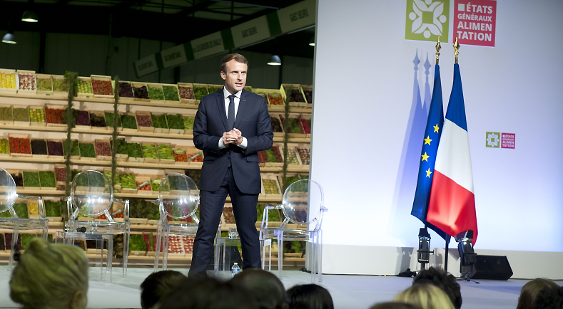 Crédit ci-après