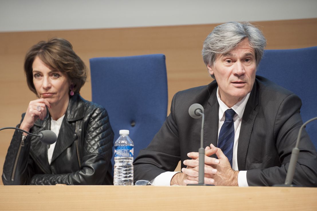 Stéphane Le Foll et Marisol Touraine lors du colloque sur l'antibiorésistance chez l'homme et l'animal. Stéphane Le Foll et Marisol Touraine lors du colloque sur l'antibiorésistance chez l'homme et l'animal.