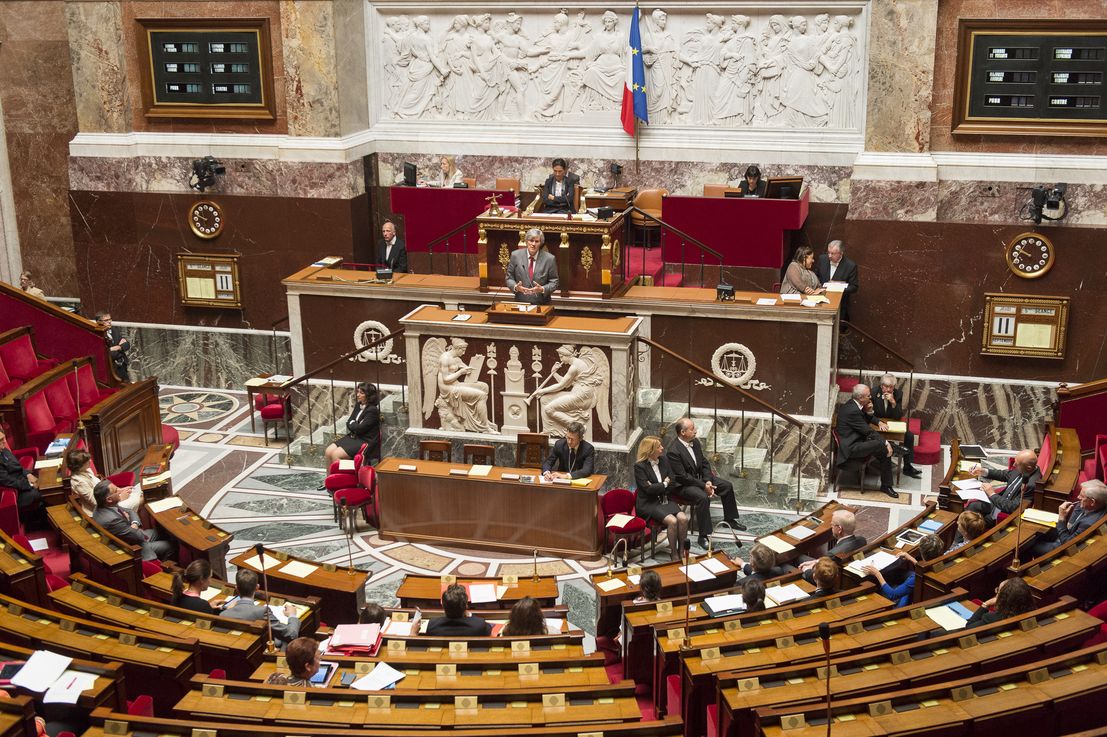 Crédit ci-après