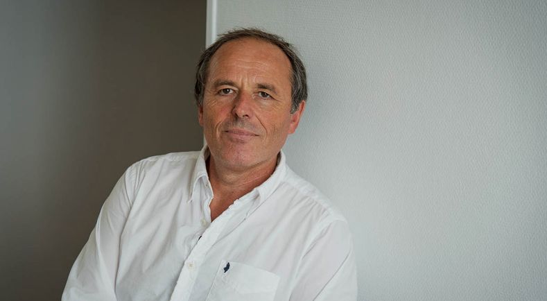 Crédit ci-après