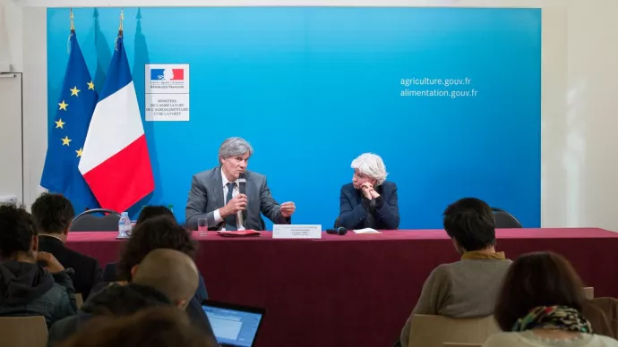 Crédit ci-après