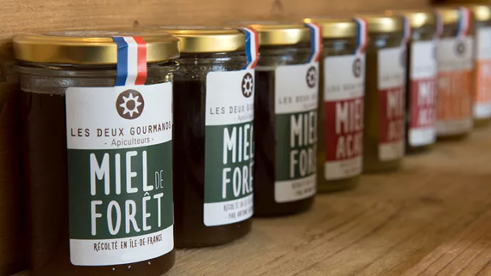 Crédit ci-après