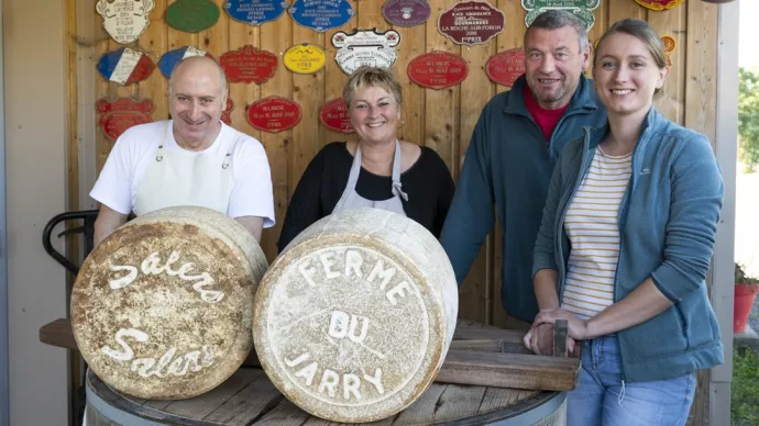 l'équipe de la ferme du Jarry