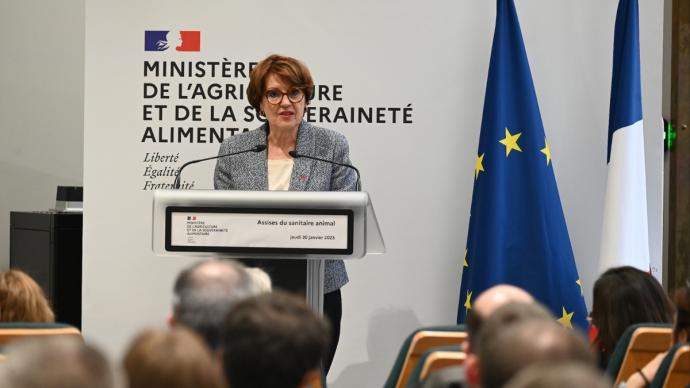 La ministre Annie Genevard lors des Assises du sanitaire animal, le 30 janvier 2025.