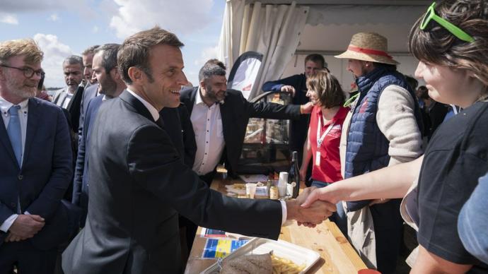 Emmanuel Macron et Marc Fesneau aux Terres de Jim 2022