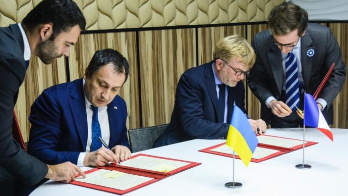 Marc Fesneau et Mikola Solskyi signent un protocole de coopération