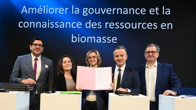 Signature d'un protocole d’accord pour la création d’un groupement d’intérêt scientifique (GIS) en faveur de la biomasse.
