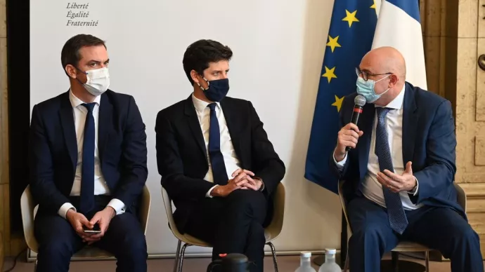 Olivier Véran, Julien Denormandie et Laurent Pietraszewski ont présenté la feuille de route pour la prévention du mal-être et l’accompagnement des agriculteurs en difficulté