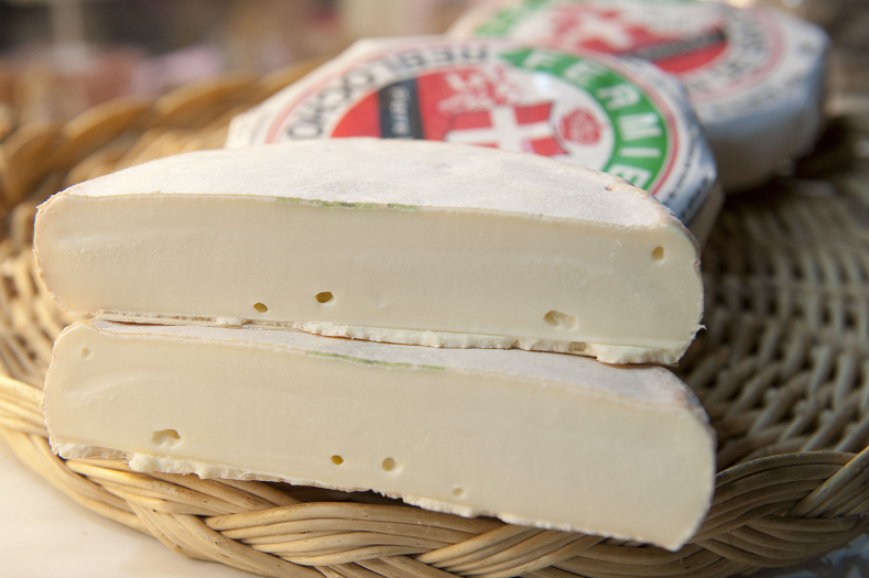 Le Fromage Au Lait Cru Une Filière De Qualité Qui Valorise Les Territoires Ministère De L 